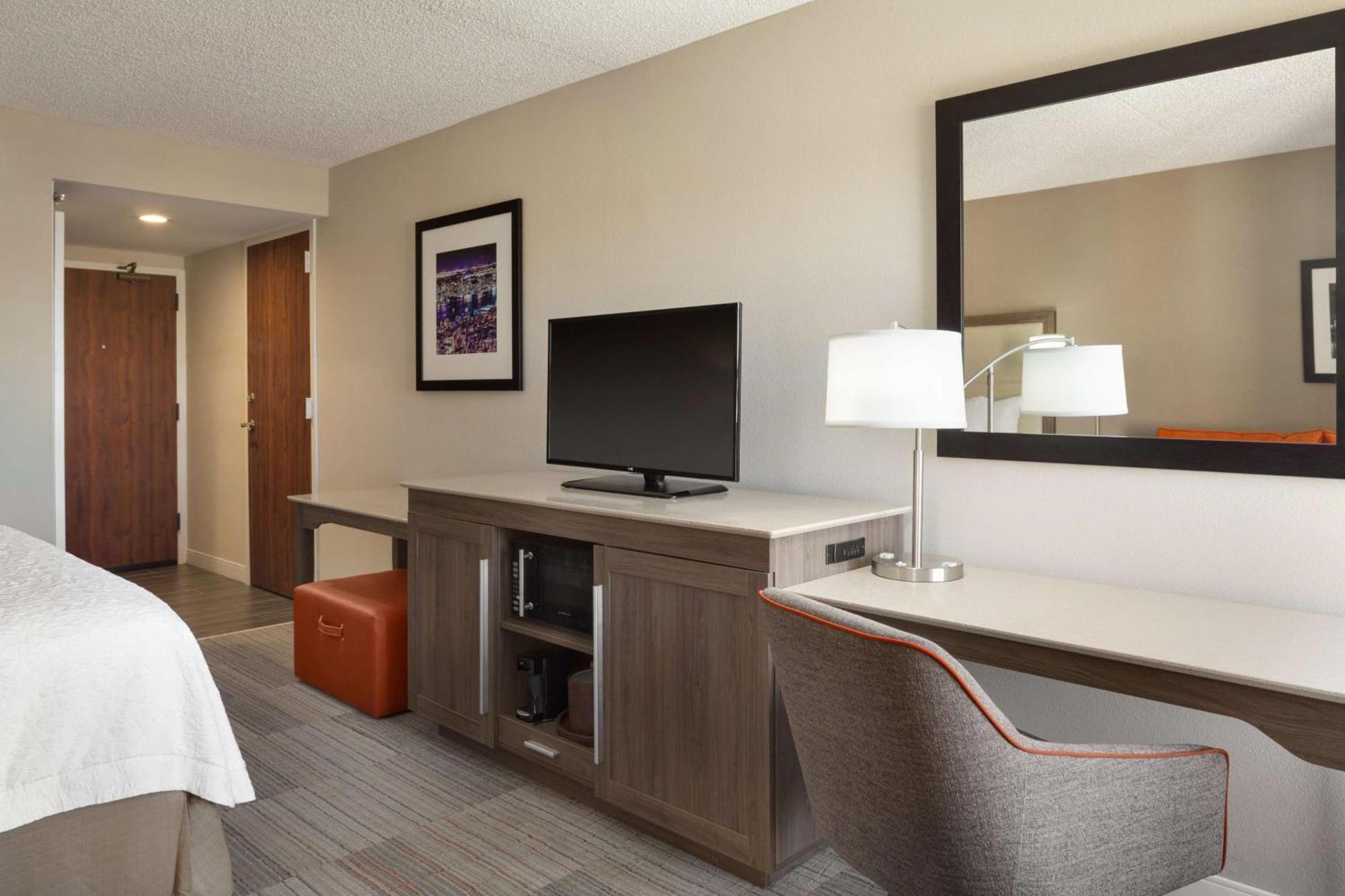 Hampton Inn Philadelphia/Mt. Laurel Mount Laurel Exterior photo