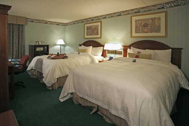 Hampton Inn Philadelphia/Mt. Laurel Mount Laurel Exterior photo
